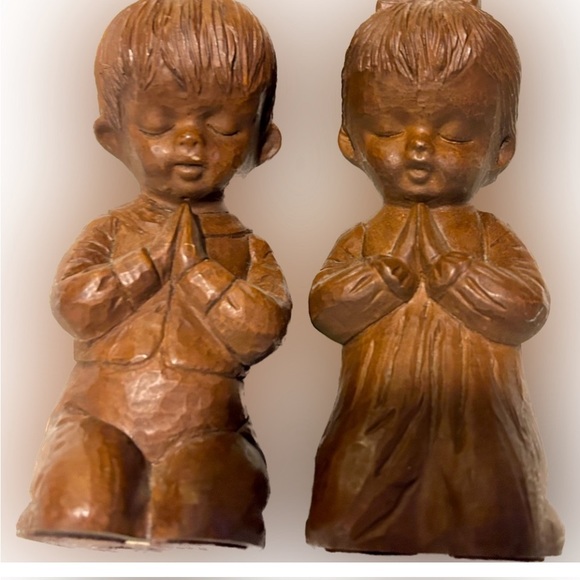 Vintage Holiday Vintage Red Mill Mfg Girl Boy Praying Figurines